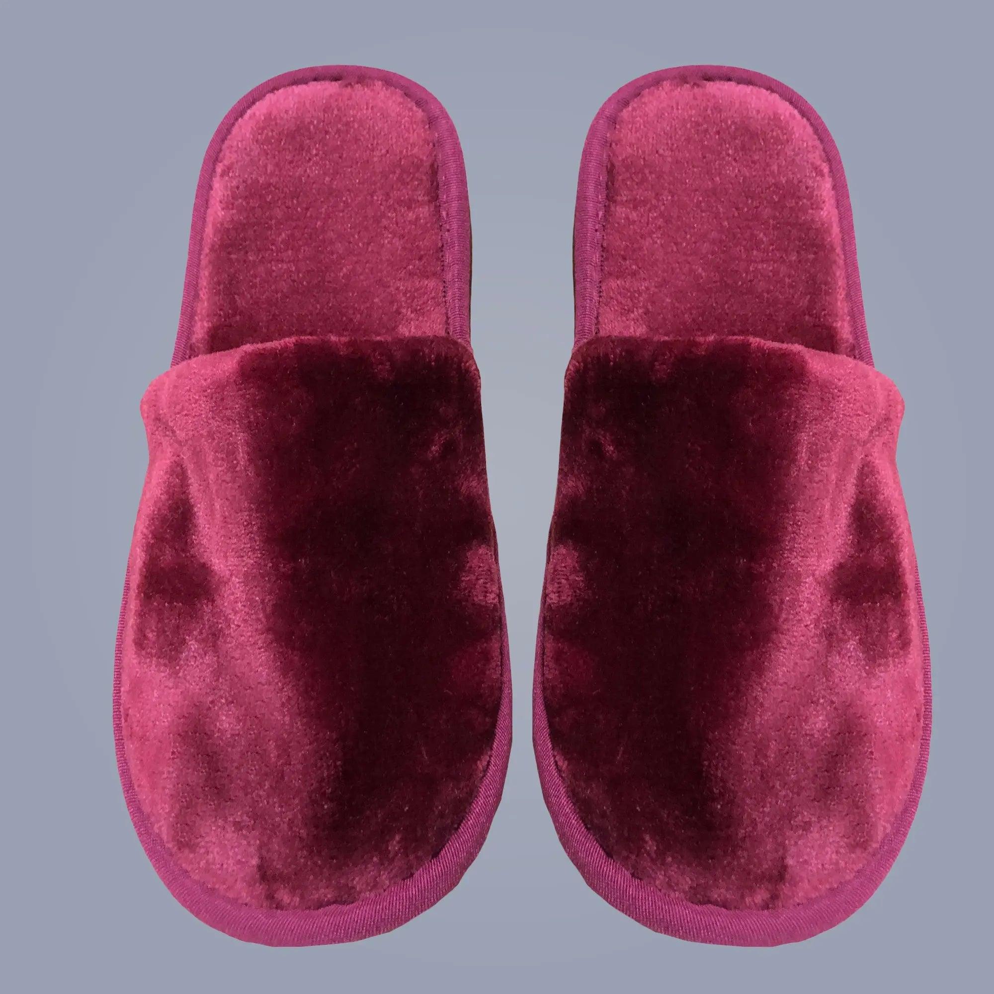 Plush Closed Toe Slippers for Indoor - One Size - Unisex - Lotus Linen